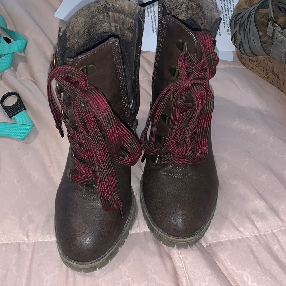 Heeled boots